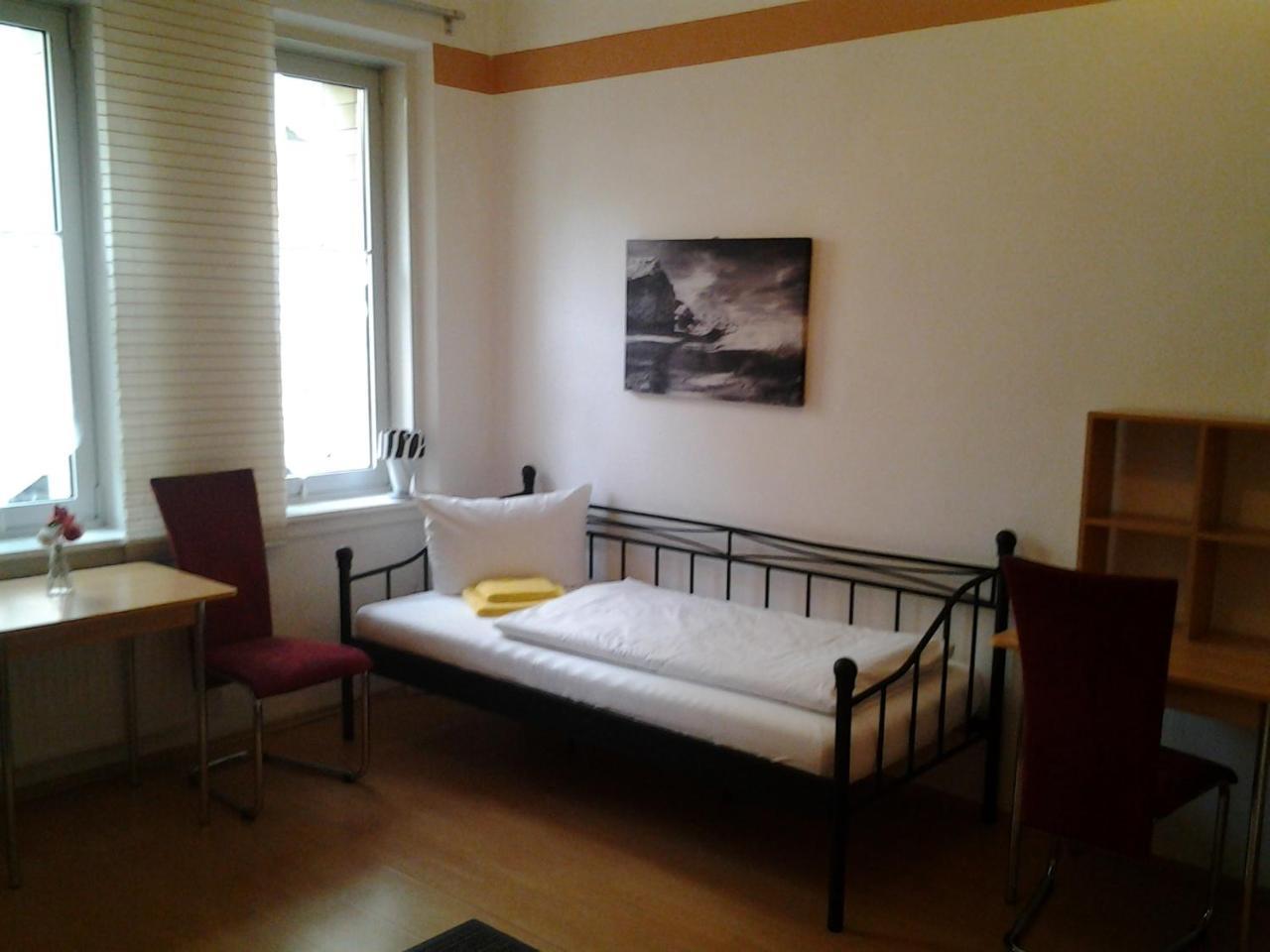 Gabelsberger To Share Apartment *