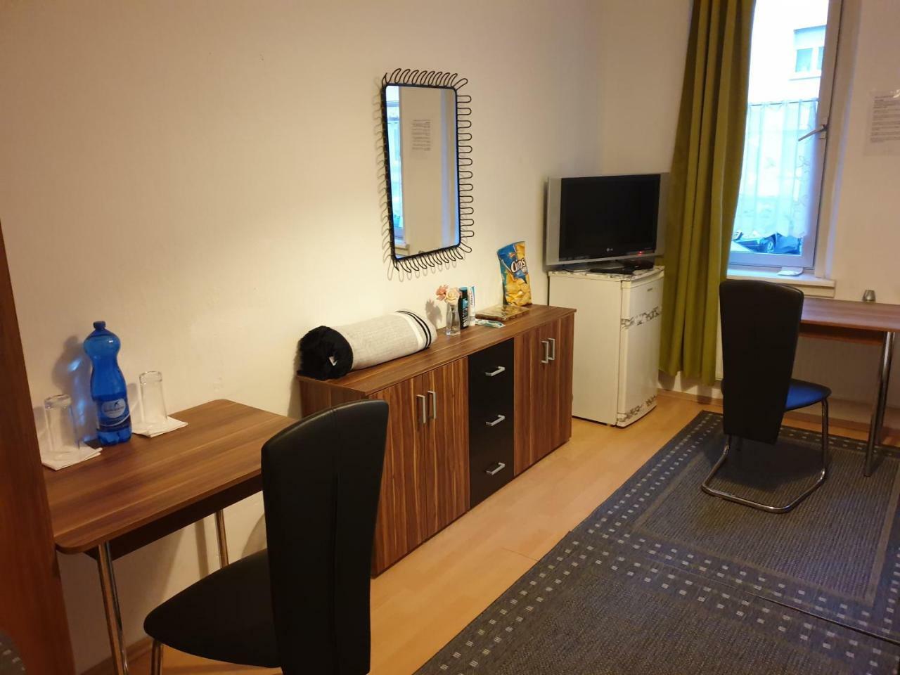Gabelsberger To Share Apartment